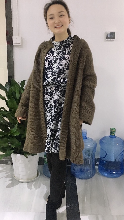 大理伴游♡米兔兔^ω^的照片,27岁,微胖身材
