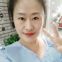 重庆伴游南楼月下