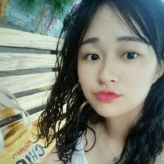 重庆伴游村姑娘