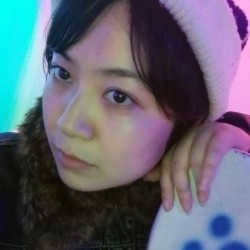 成都伴游黑月瞳