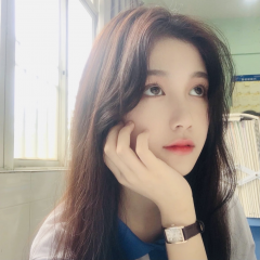 上海伴游爱扎马尾的女孩