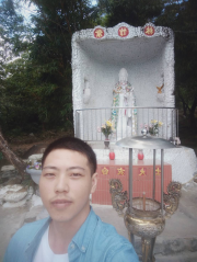 台湾游客青松