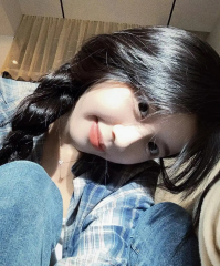 黄山伴游矫情的小女人