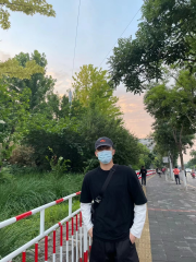 成都游客w
