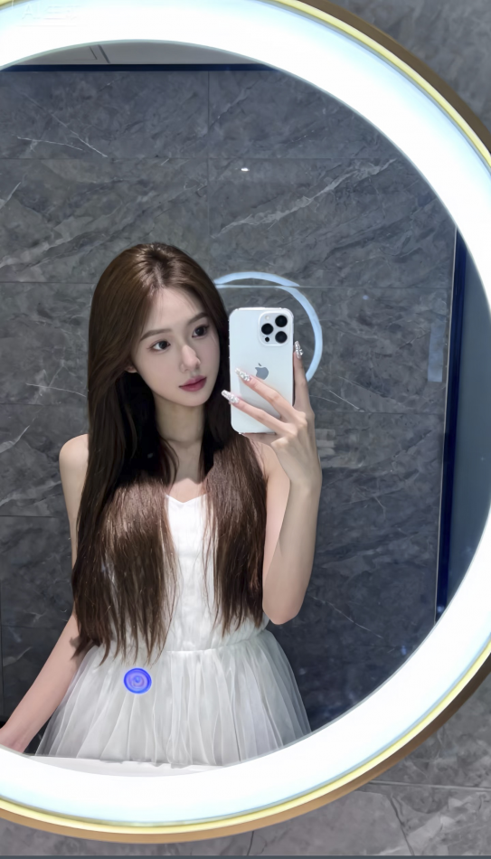 重庆伴游柚子的照片,23岁,性感身材